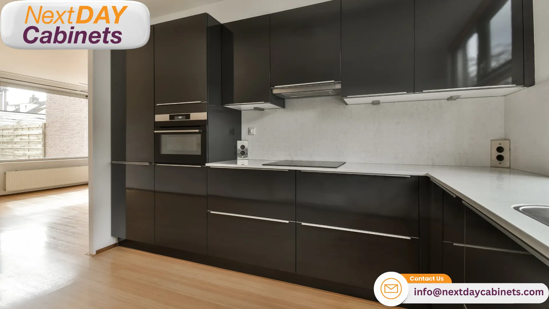 Black-Kitchen-Cabinets